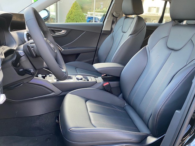 AUDI Q2 35 TFSI Design S-tronic-image-4