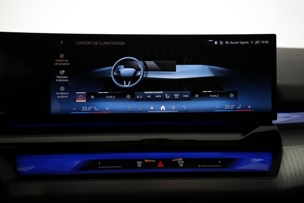 BMW 520d xDrive Touring-image-11