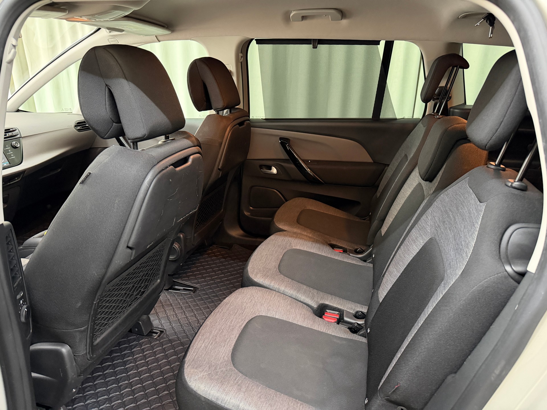 CITROEN Grand C4 Picasso 1.2 Pure Tech Feel Edition EAT6-image-7