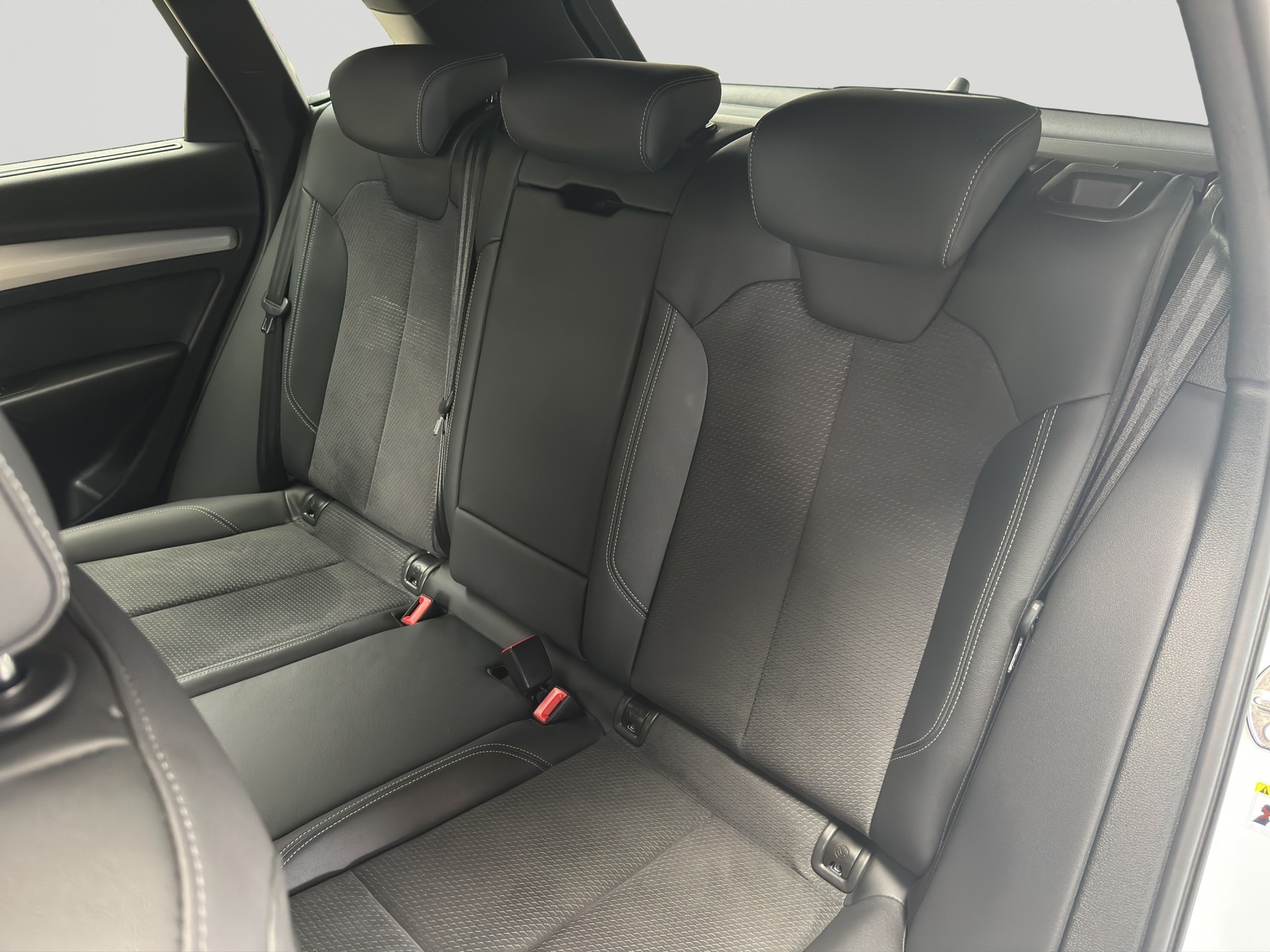 AUDI SQ5 TDI quattro Schwarz Optik tiptronic-image-7