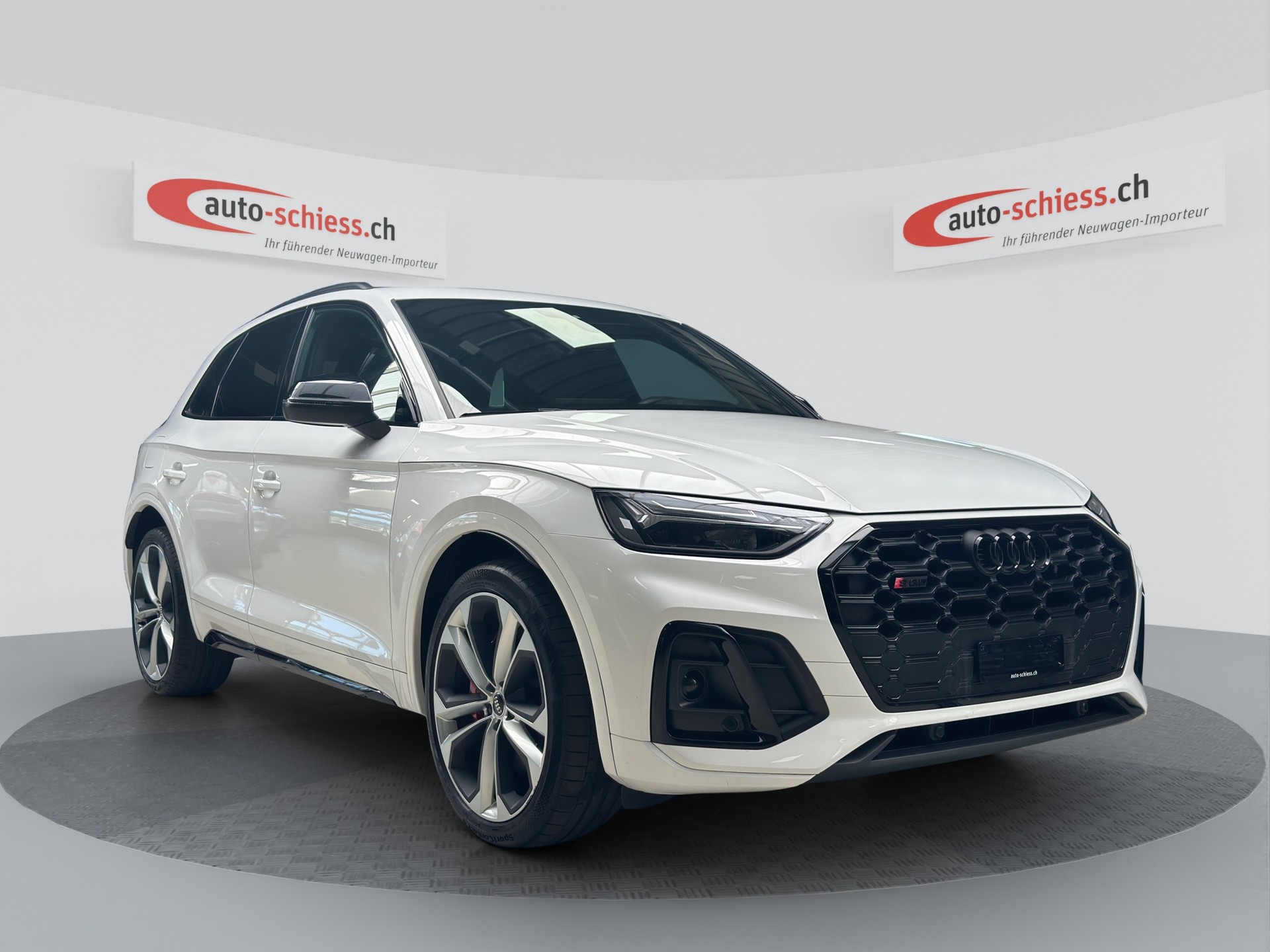 AUDI SQ5 TDI quattro Schwarz Optik tiptronic-image-0