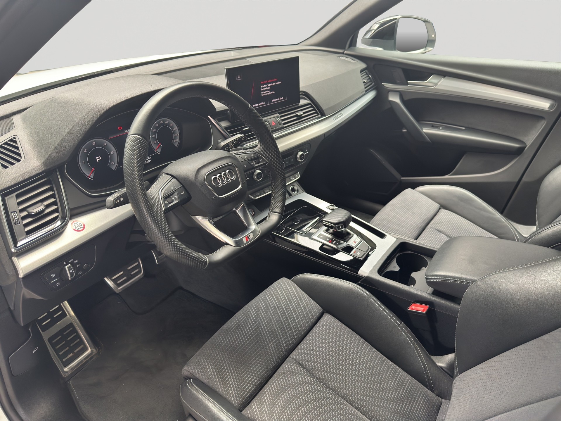 AUDI SQ5 TDI quattro Schwarz Optik tiptronic-image-6