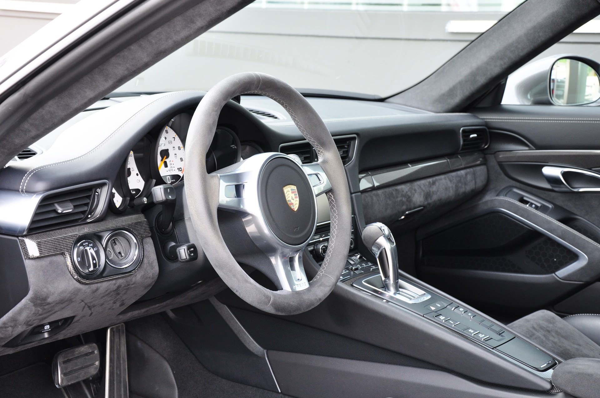 PORSCHE 911 GT3 PDK-image-18