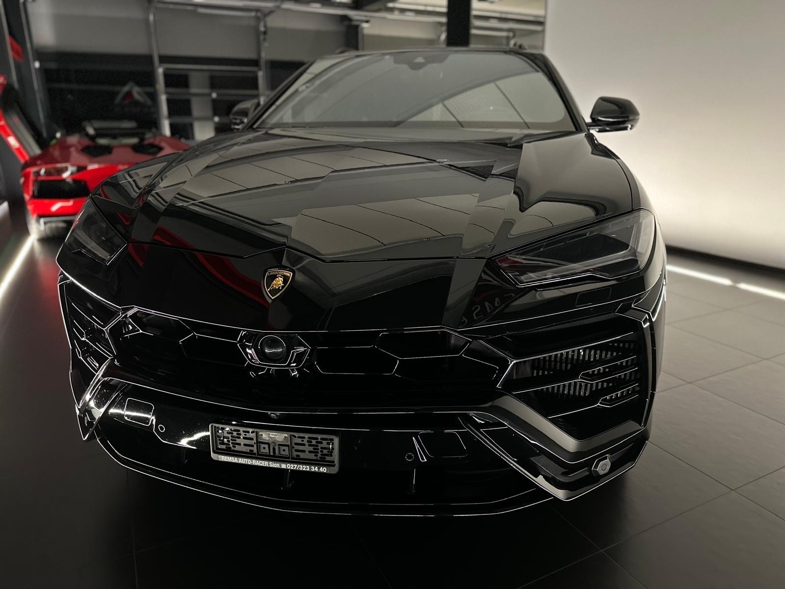 LAMBORGHINI Urus E-Gear-image-3
