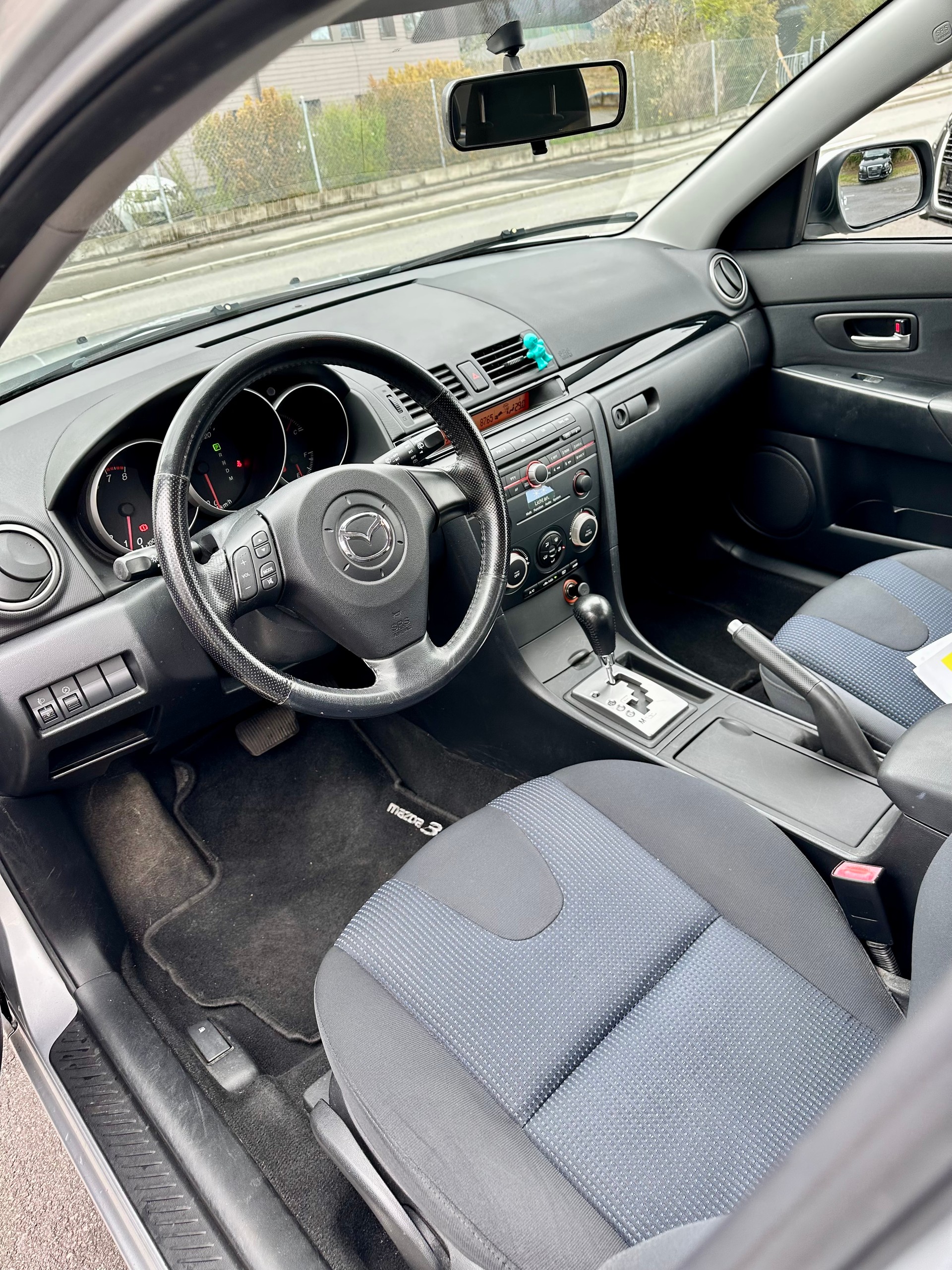 MAZDA 3 1.6 16V Confort-image-6