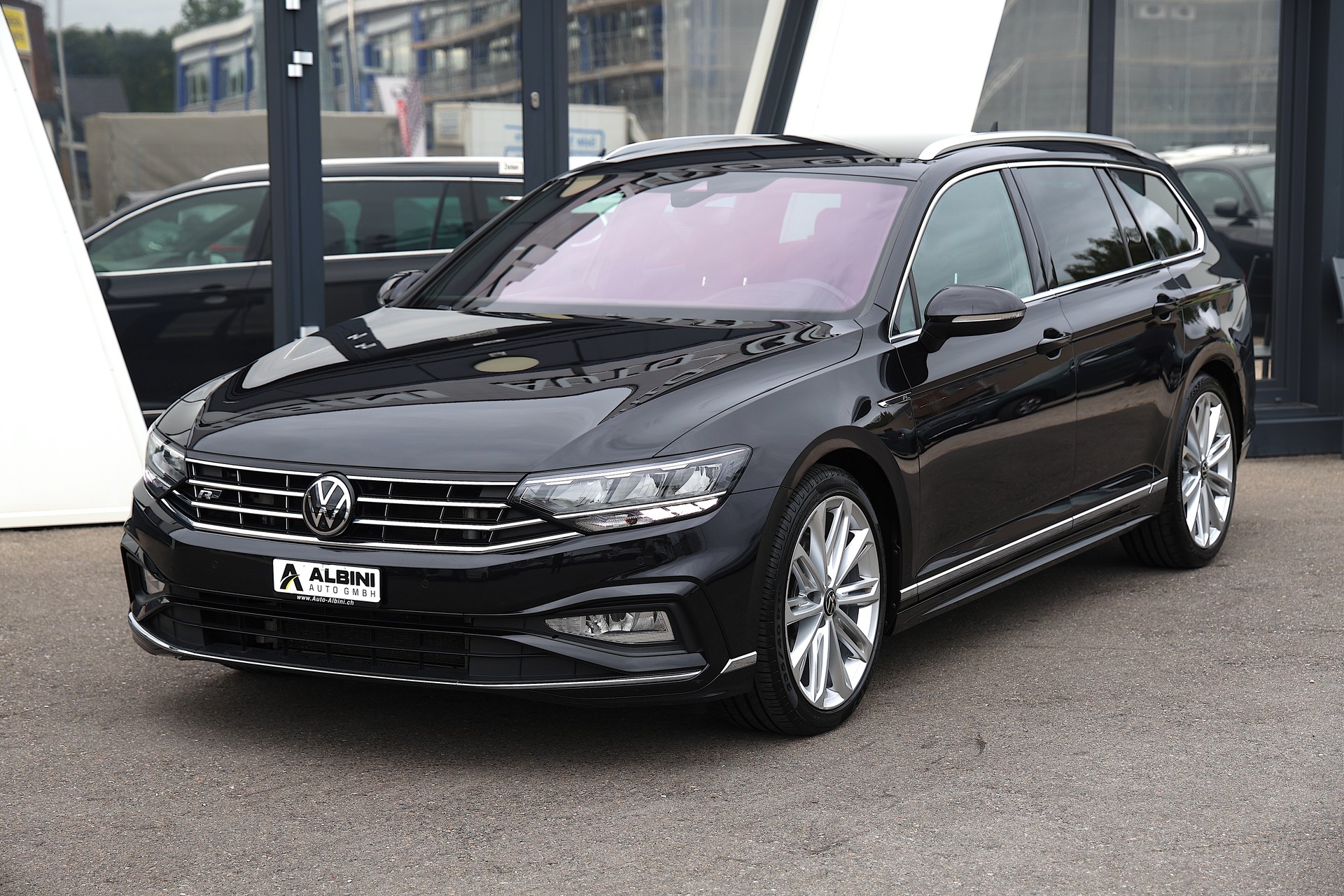 VW Passat 2.0 TDI BMT Elegance DSG *R-Line*-image-1