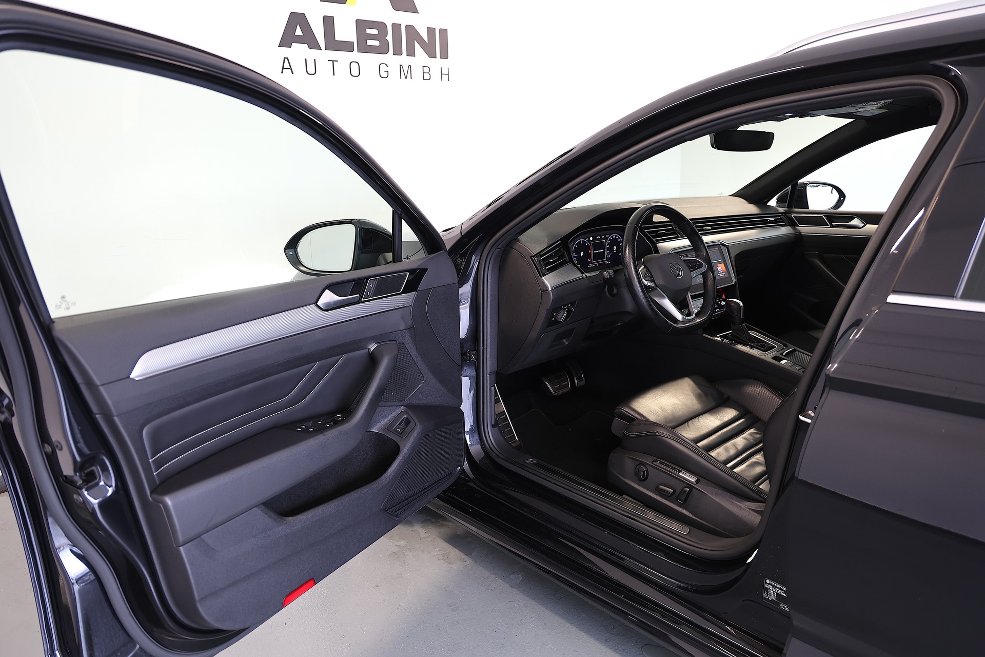 VW Passat 2.0 TDI BMT Elegance DSG *R-Line*-image-7