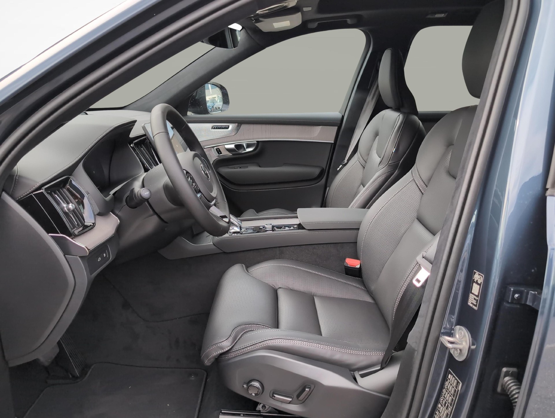 VOLVO XC90 2.0 T8 TE XCLUSIVE Edition Dark eAWD-image-10