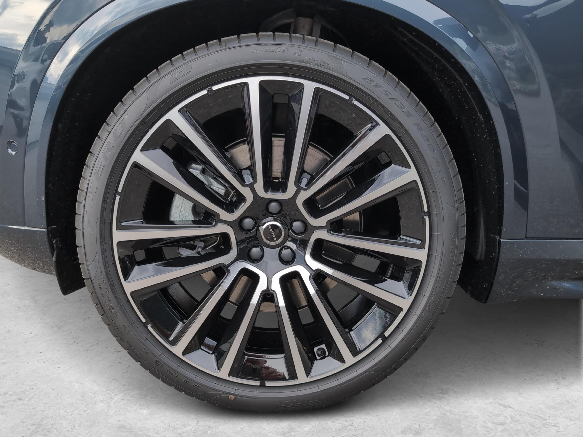 VOLVO XC90 2.0 T8 TE XCLUSIVE Edition Dark eAWD-image-16