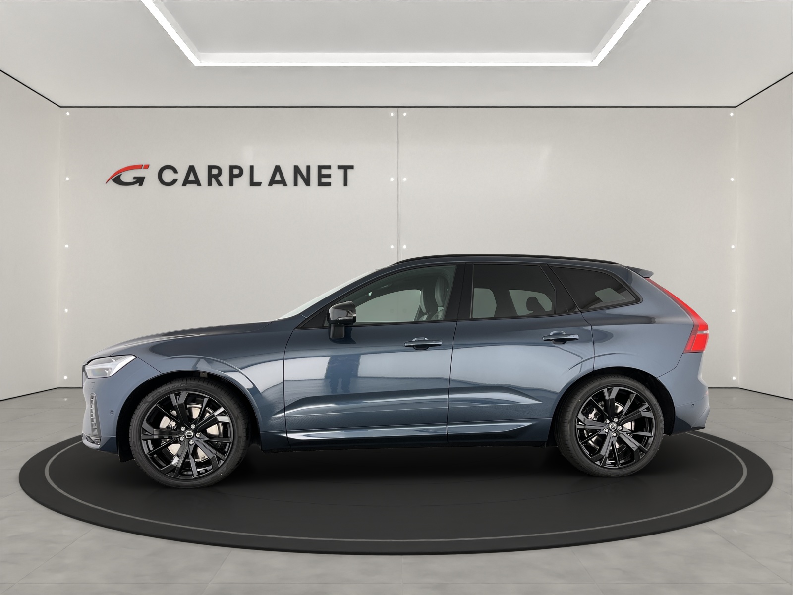 VOLVO XC60 2.0 B5 MH Black Edition AWD-image-2
