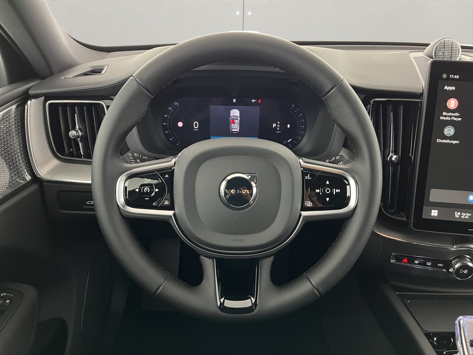 VOLVO XC60 2.0 B5 MH Black Edition AWD-image-10