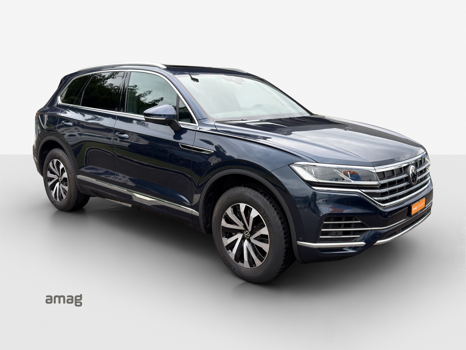 VW Touareg 3.0 TSI Elegance Tiptronic-image-5