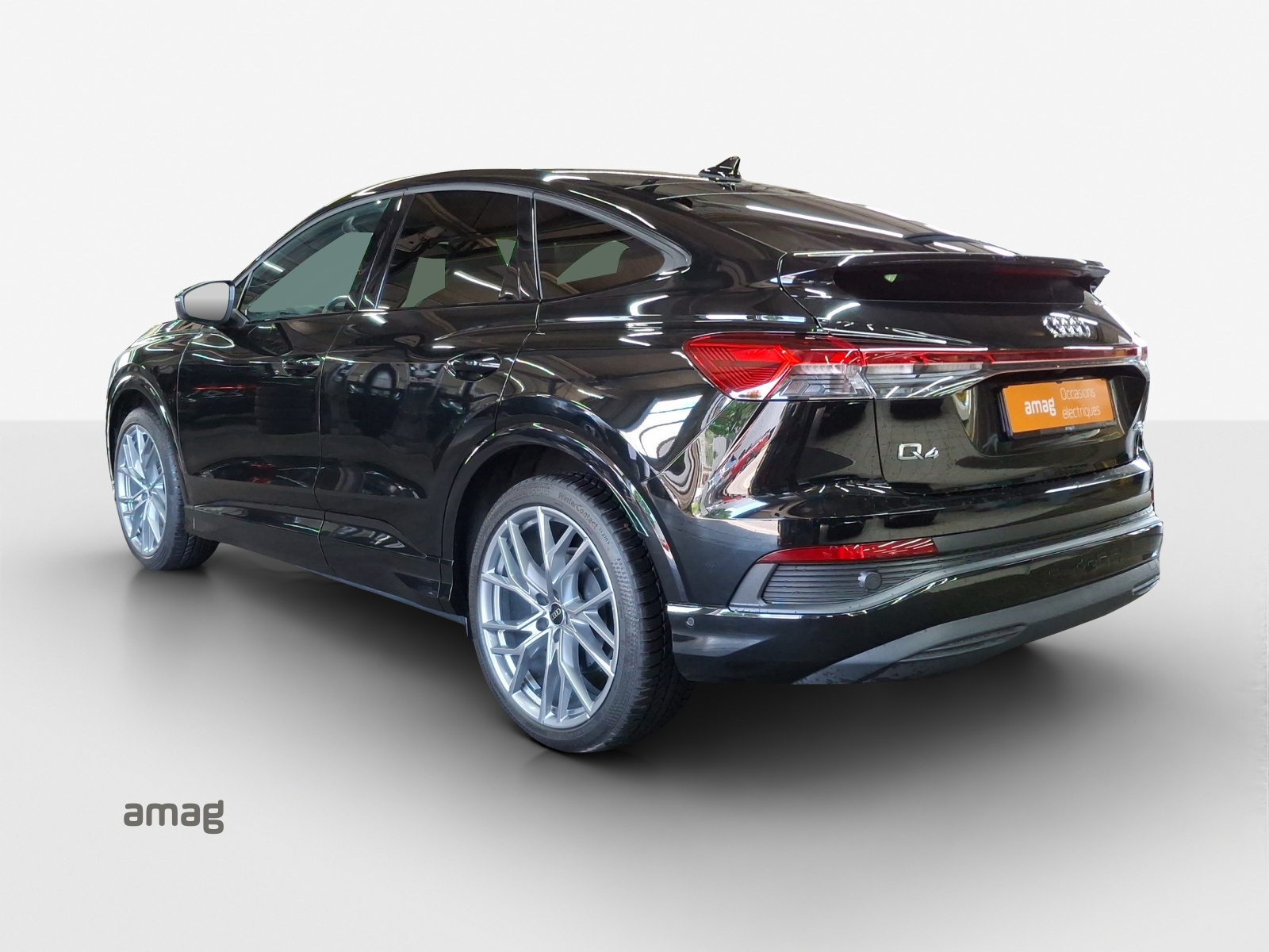 AUDI Q4 Sportback e-tron 45 quattro-image-3
