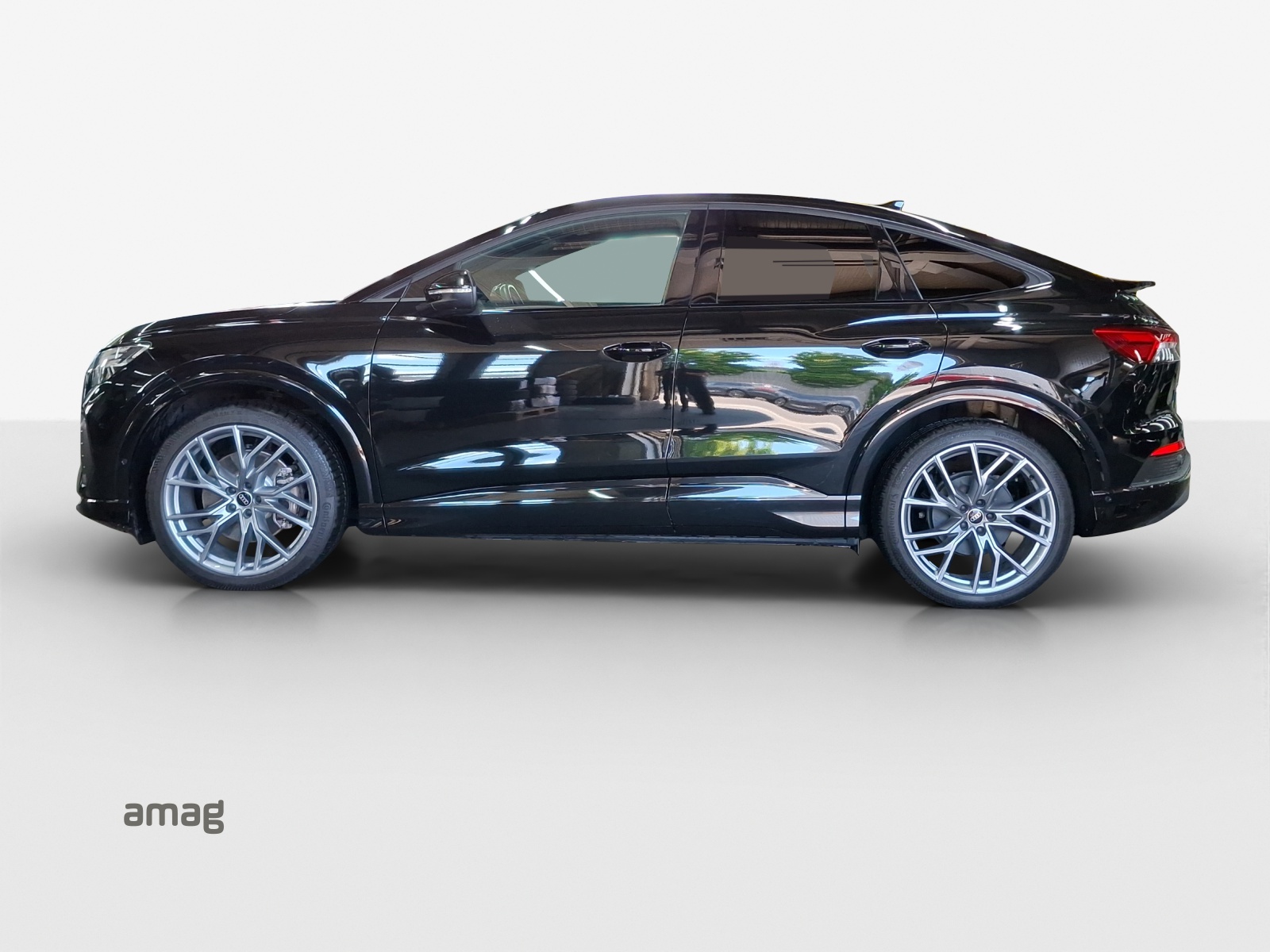 AUDI Q4 Sportback e-tron 45 quattro-image-1