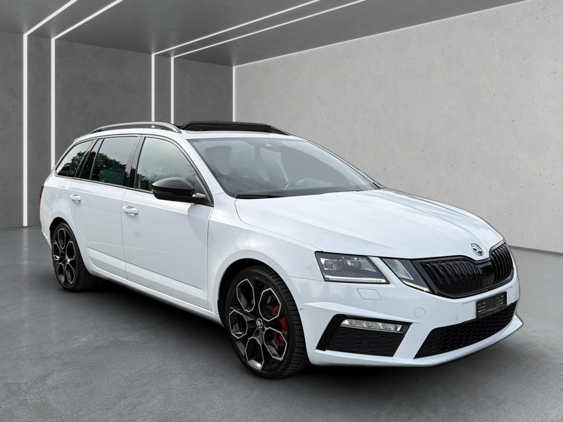 SKODA Octavia Combi 2.0 TSI RS 245 DSG-image-7