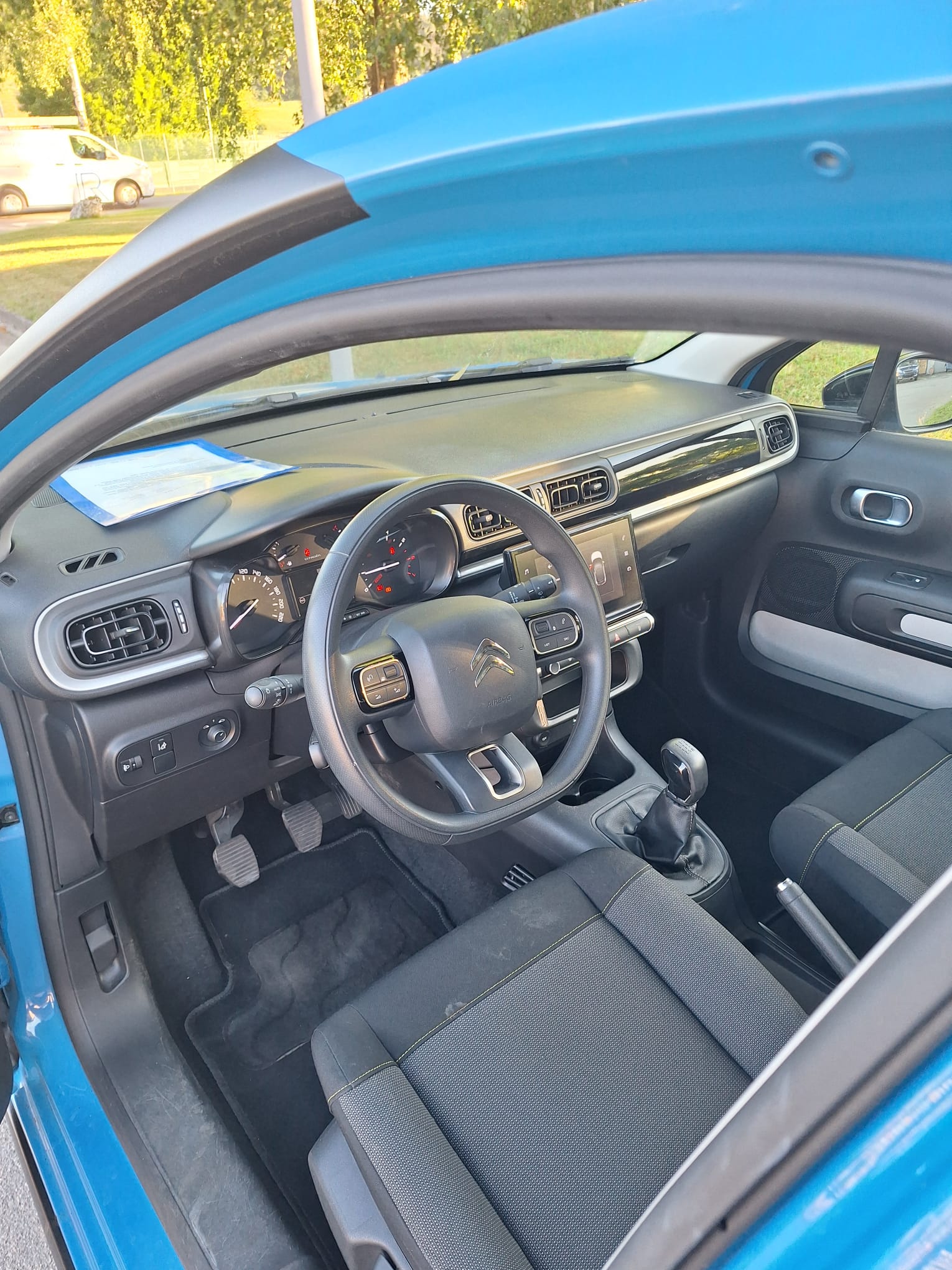CITROEN C3 1.2i PureTech Feel-image-7