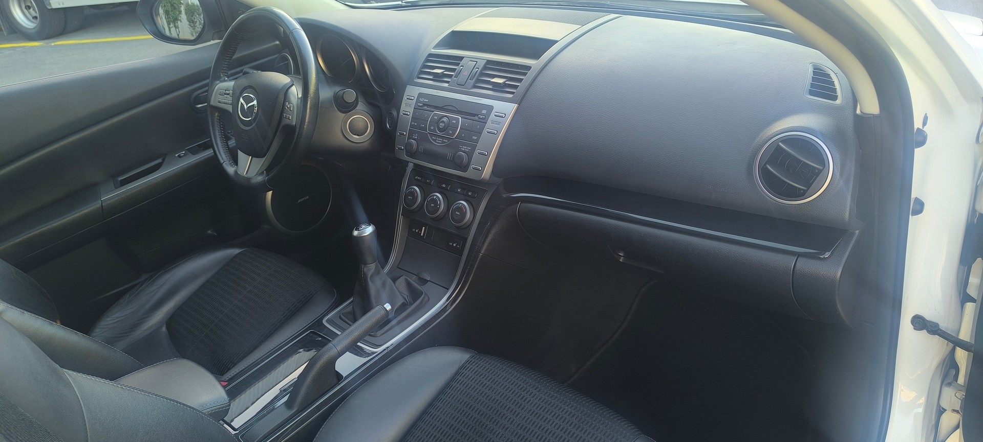 MAZDA 6 2.2 CD 16V Sport-image-12