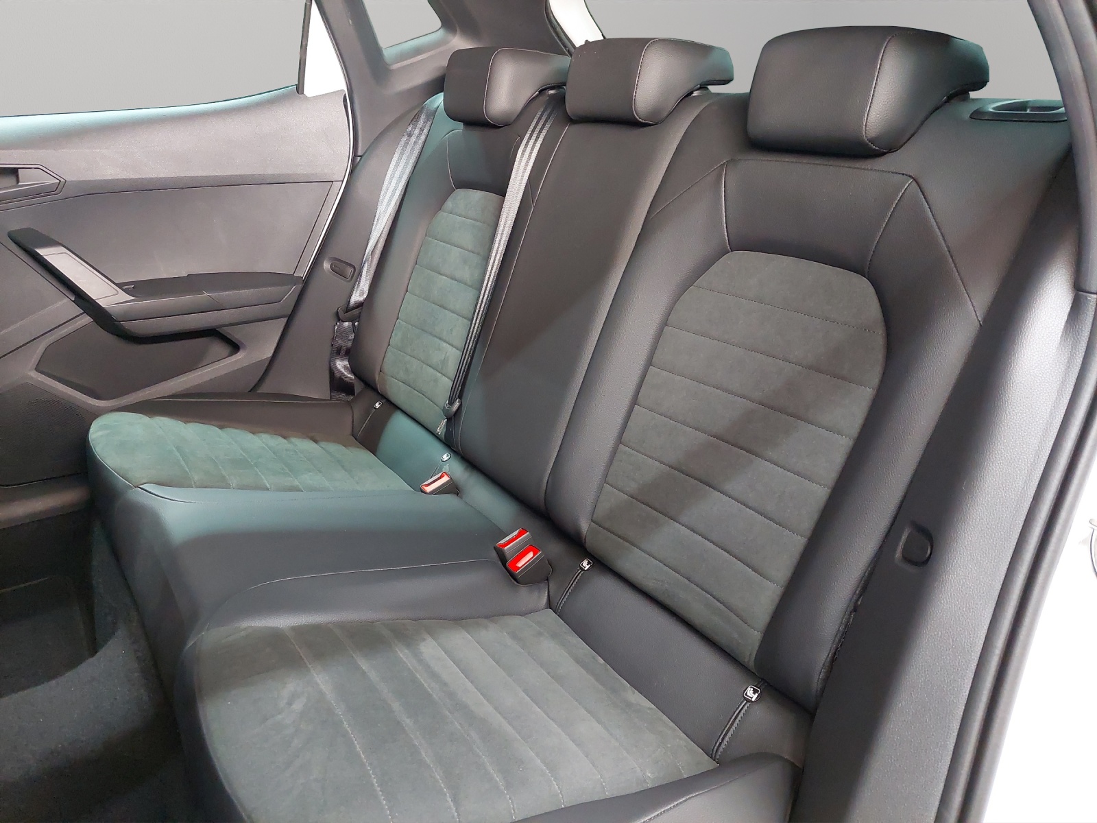 SEAT Ibiza 1.0 EcoTSI FR DSG-image-7