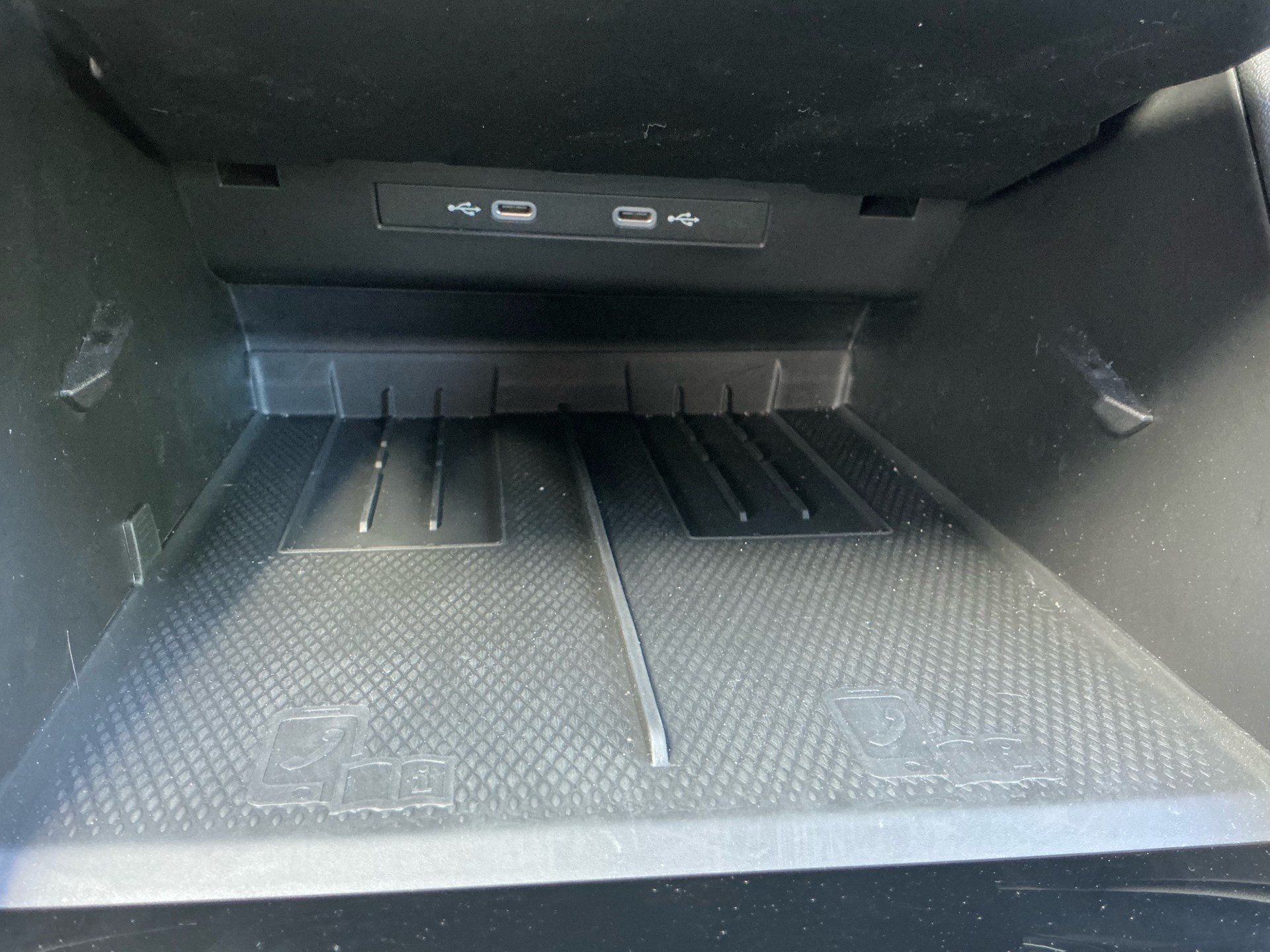 VW Tiguan 2.0 TSI 265 PS 4MOTION R-LINE *** ANHÄNGEKUPPLUNG ***-image-24