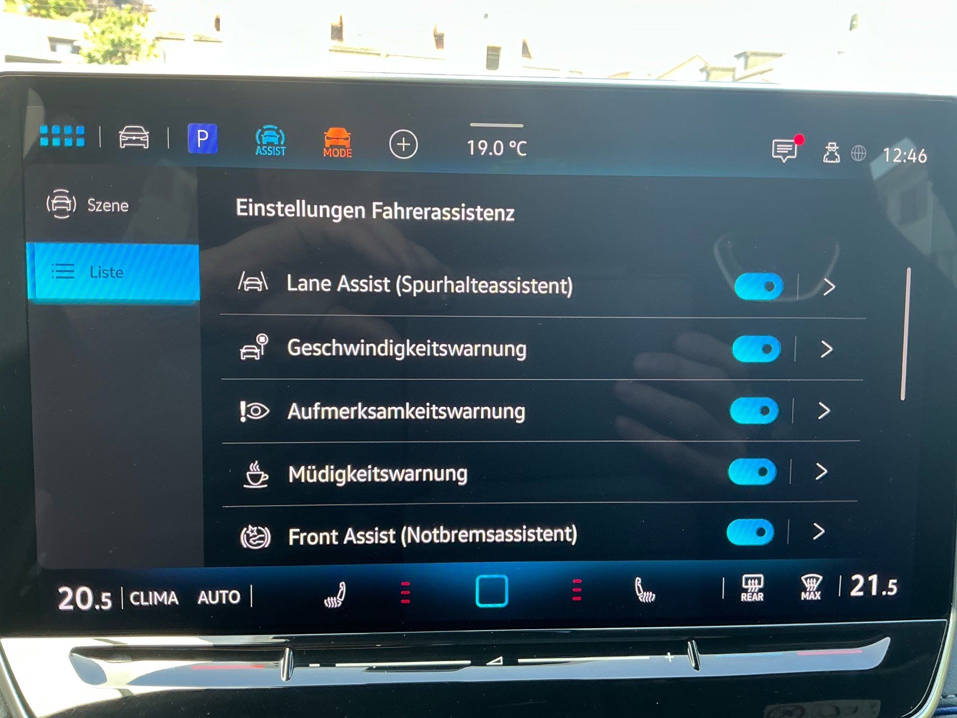 VW Tiguan 2.0 TSI 265 PS 4MOTION R-LINE *** ANHÄNGEKUPPLUNG ***-image-18