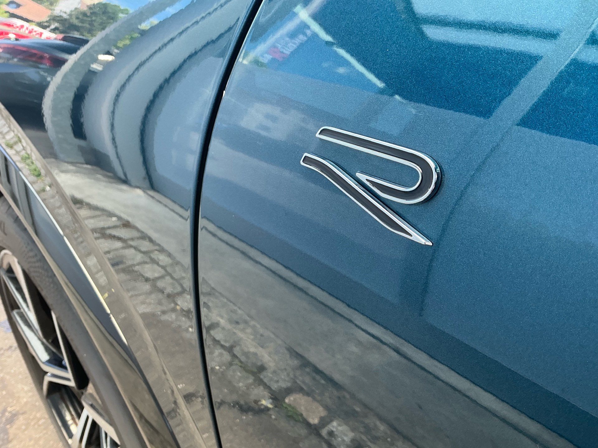 VW Tiguan 2.0 TSI 265 PS 4MOTION R-LINE *** ANHÄNGEKUPPLUNG ***-image-29