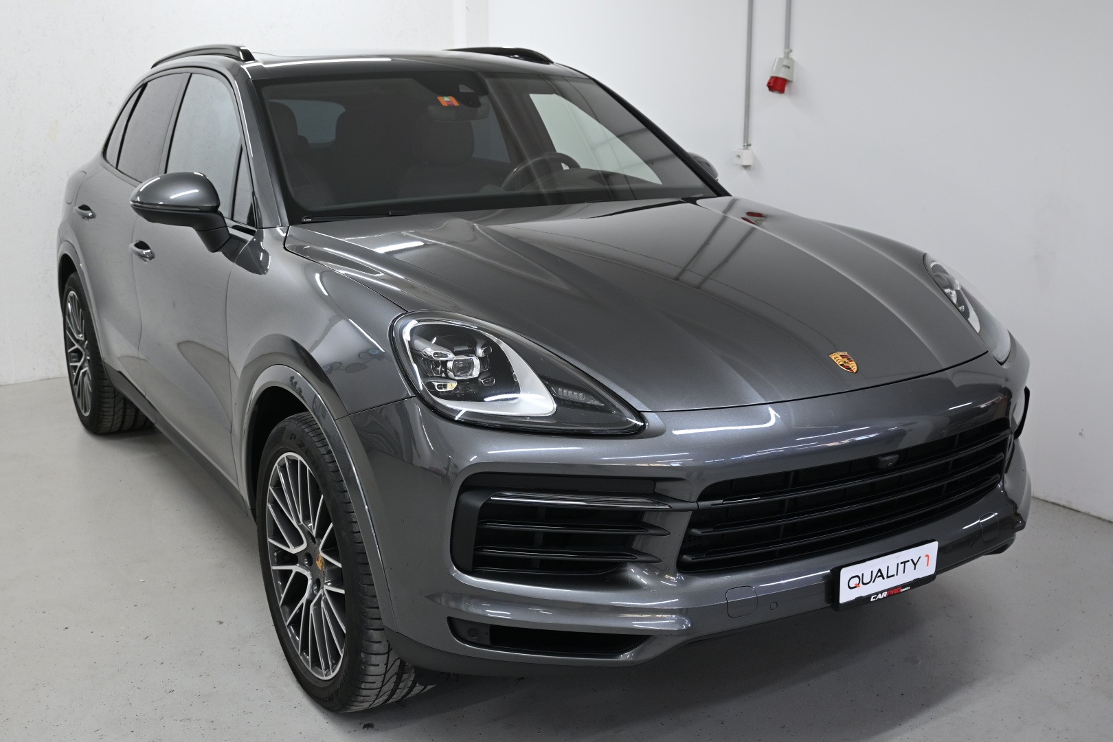 PORSCHE Cayenne E-Hybrid-image-0