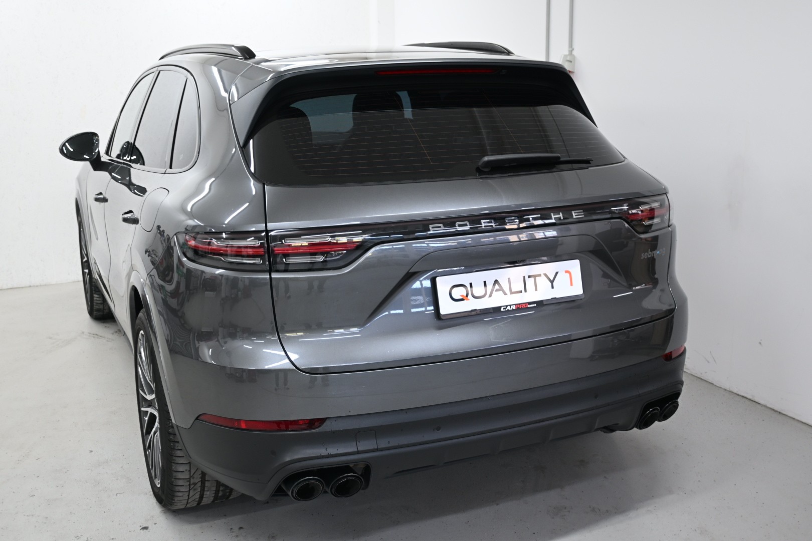PORSCHE Cayenne E-Hybrid-image-6