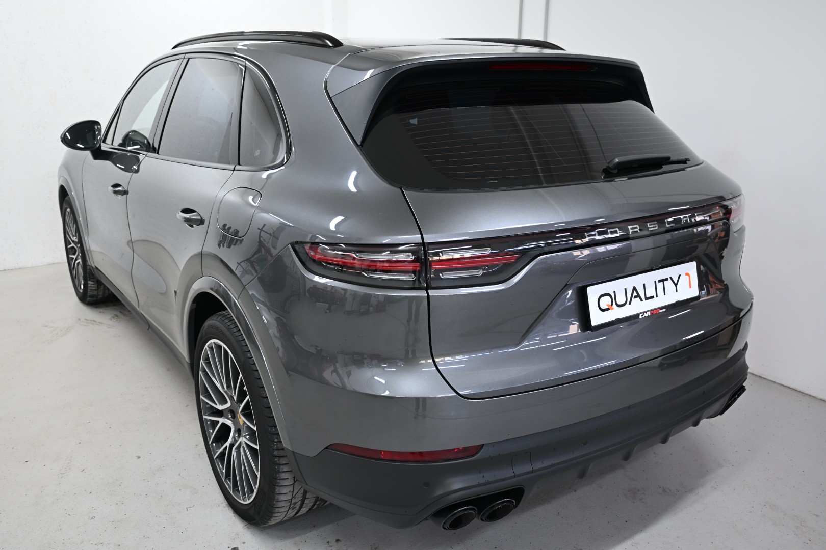 PORSCHE Cayenne E-Hybrid-image-5