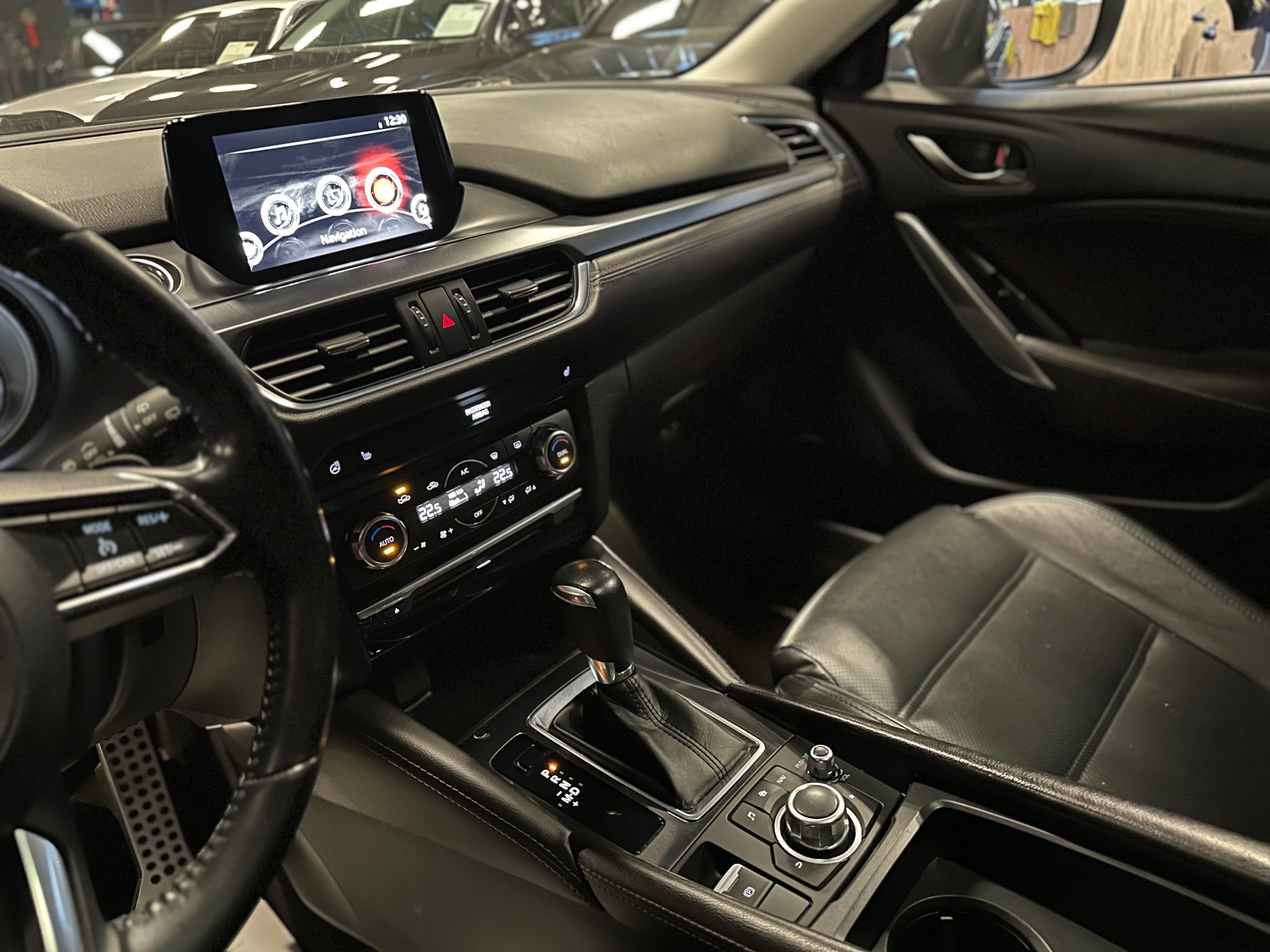 MAZDA 6 Sportwagon SKYACTIV-D 175 Revolution Automat AWD-image-13