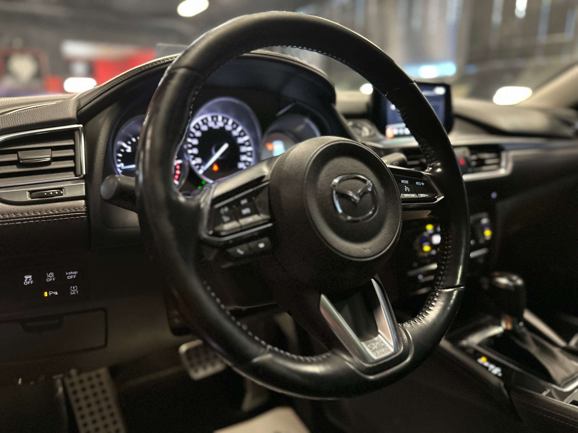 MAZDA 6 Sportwagon SKYACTIV-D 175 Revolution Automat AWD-image-11