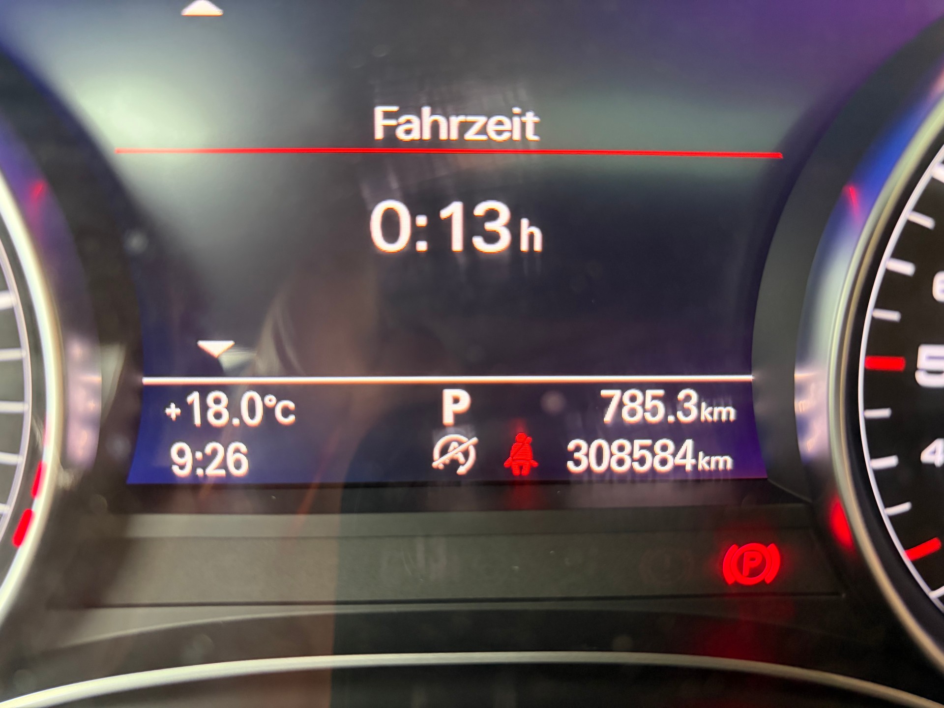 AUDI A6 Avant 3.0 TDI V6 quattro | Luftfederung Air | PANO | HeadUp | LED | Memory |-image-38