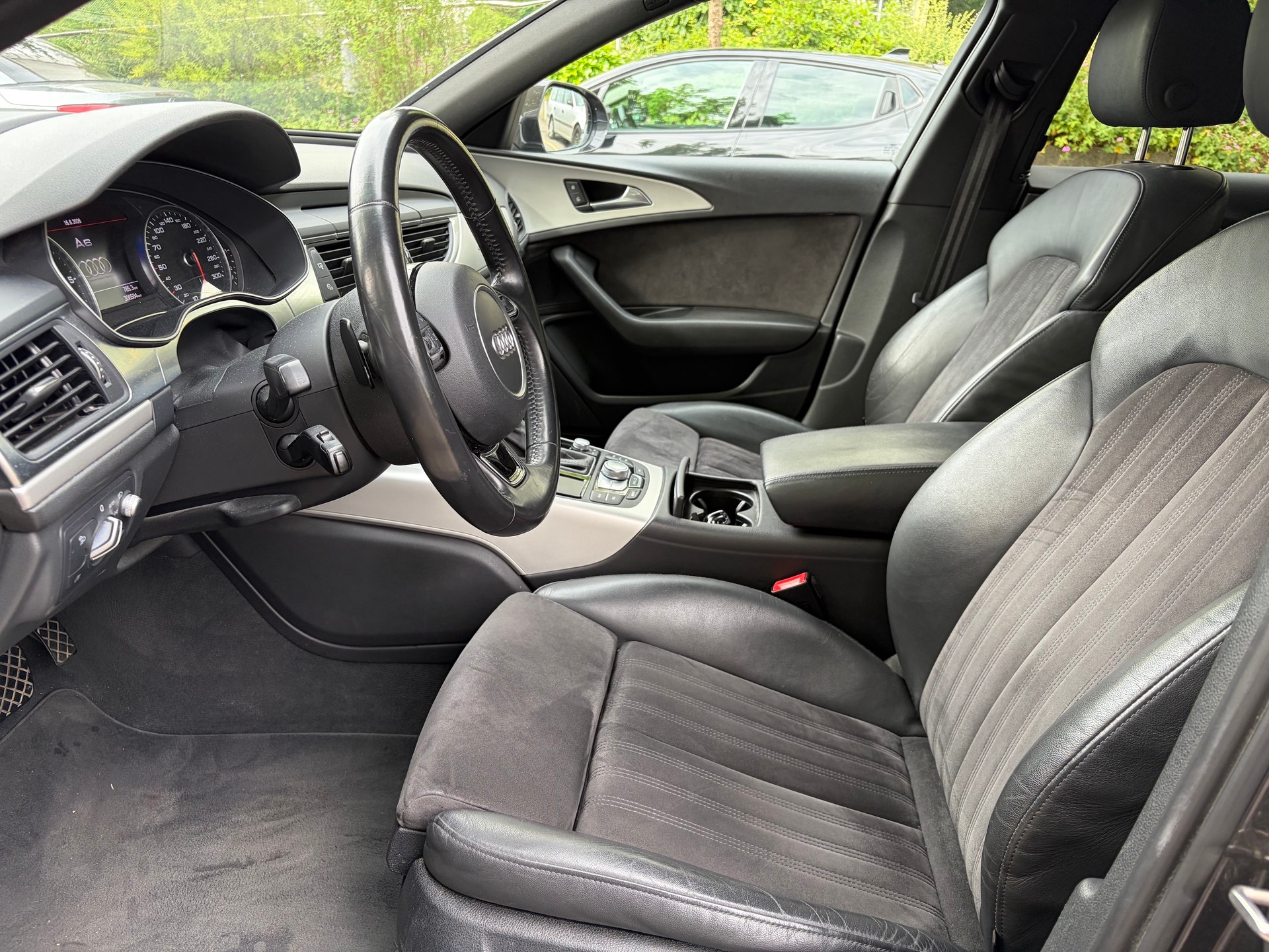 AUDI A6 Avant 3.0 TDI V6 quattro | Luftfederung Air | PANO | HeadUp | LED | Memory |-image-6