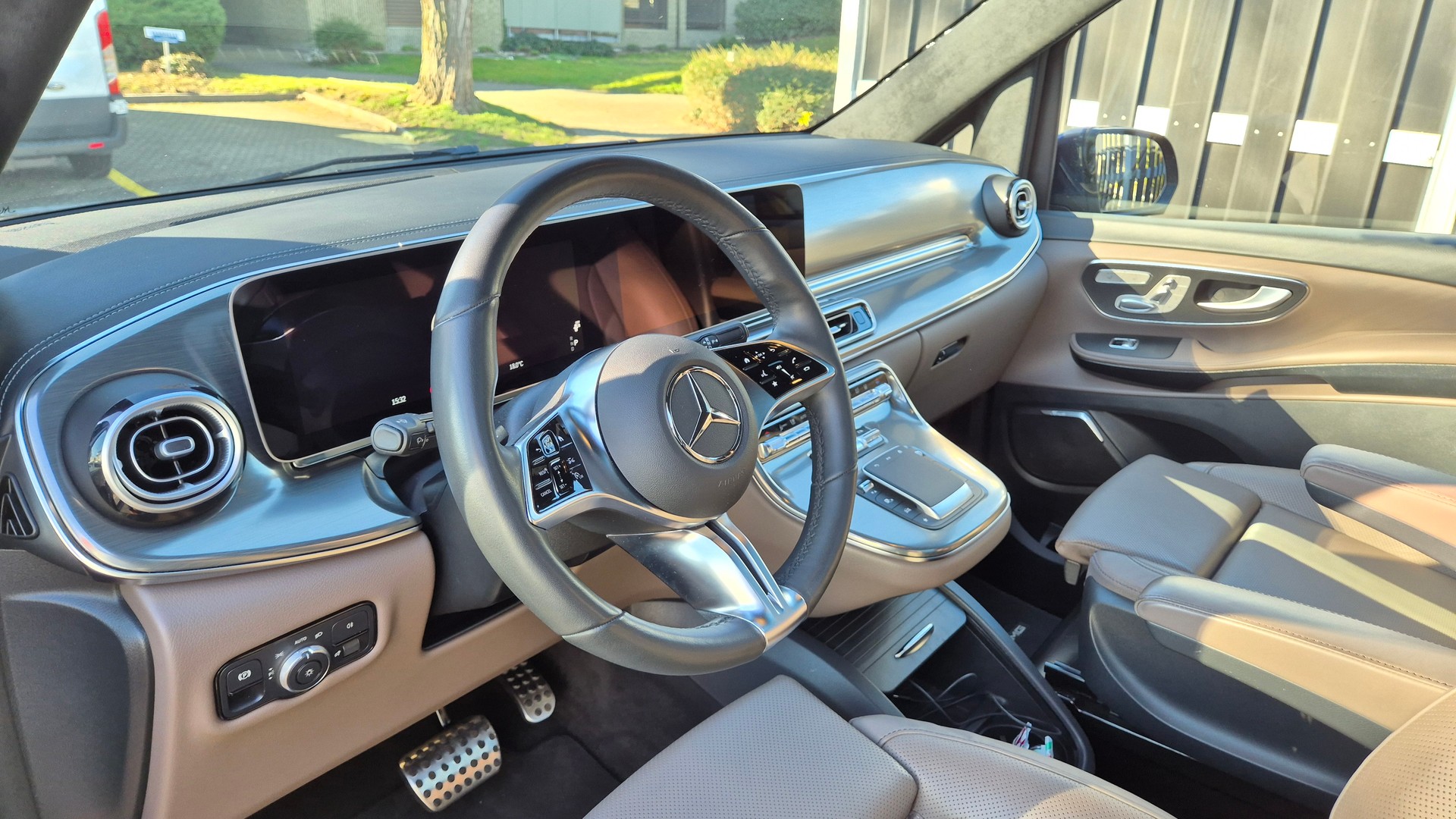 MERCEDES-BENZ V 300 d lang Exclusive 4Matic 9G-Tronic-image-15