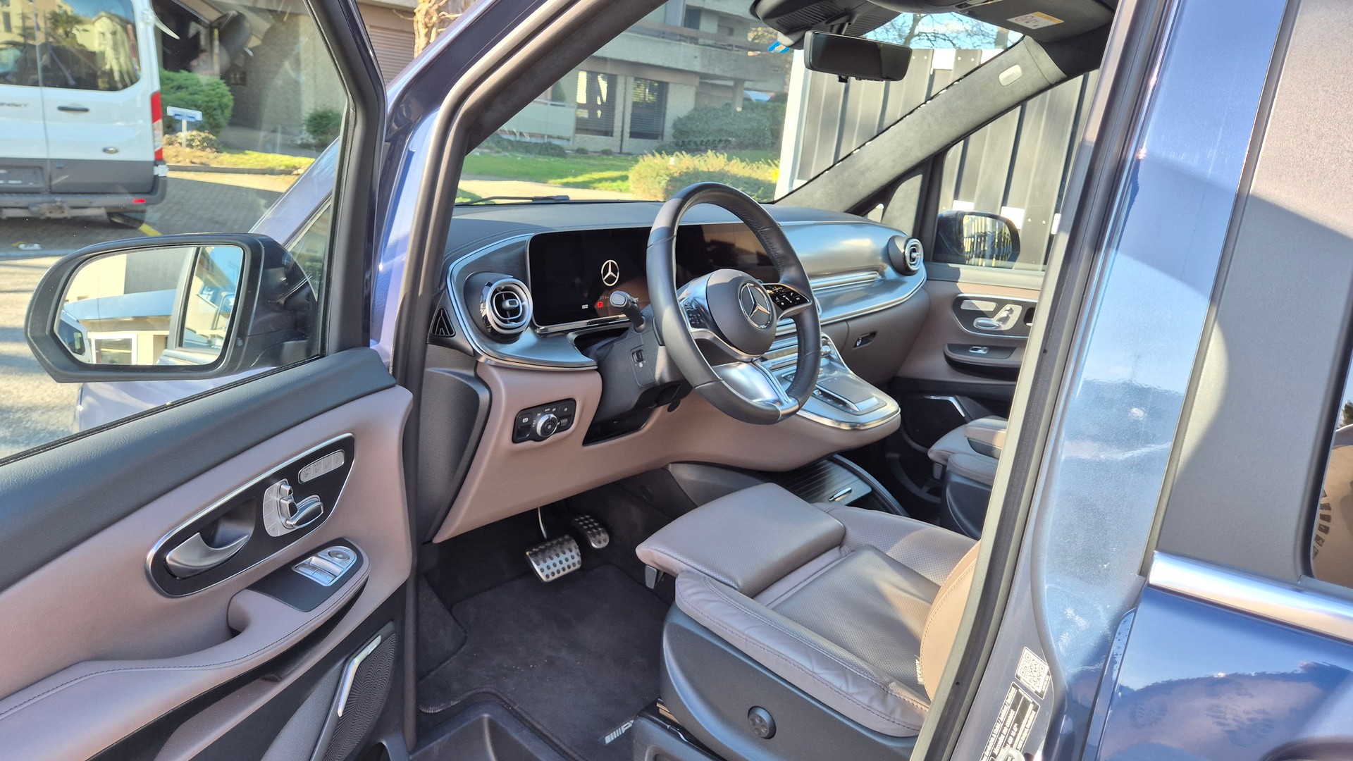 MERCEDES-BENZ V 300 d lang Exclusive 4Matic 9G-Tronic-image-14
