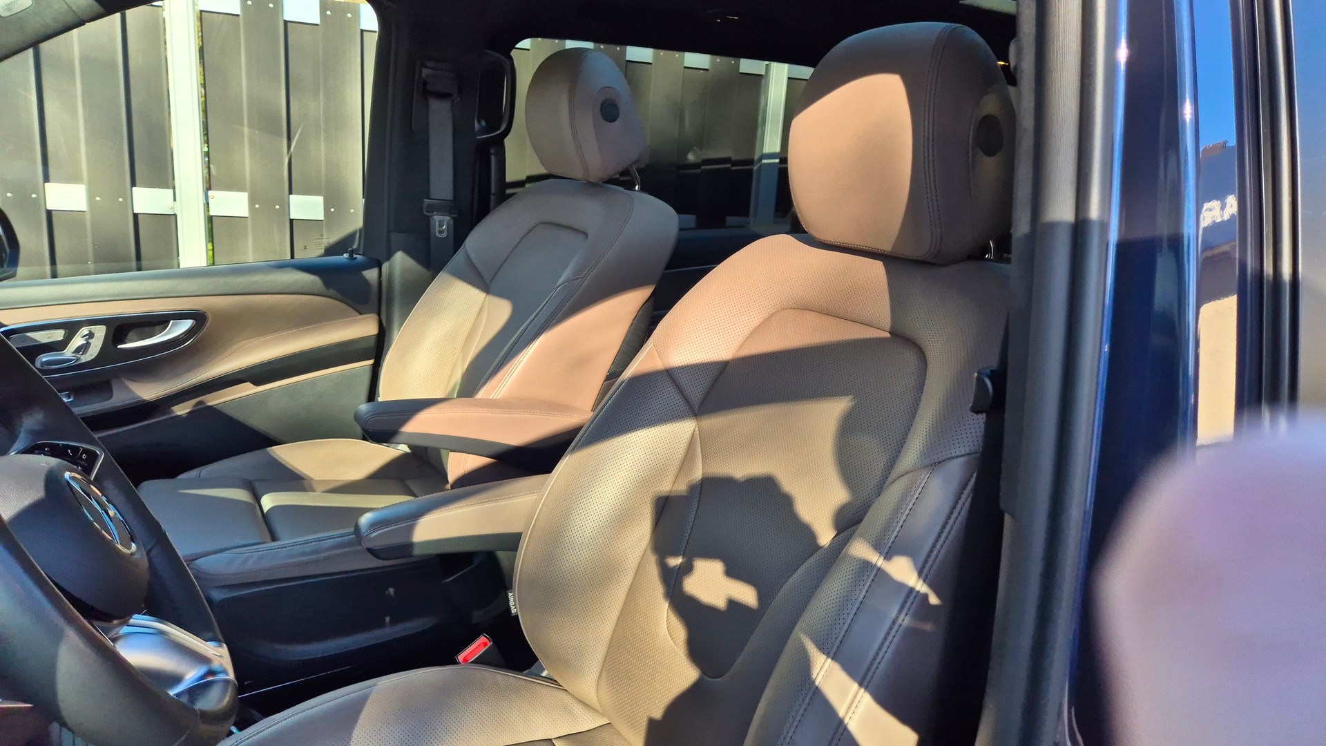 MERCEDES-BENZ V 300 d lang Exclusive 4Matic 9G-Tronic-image-5