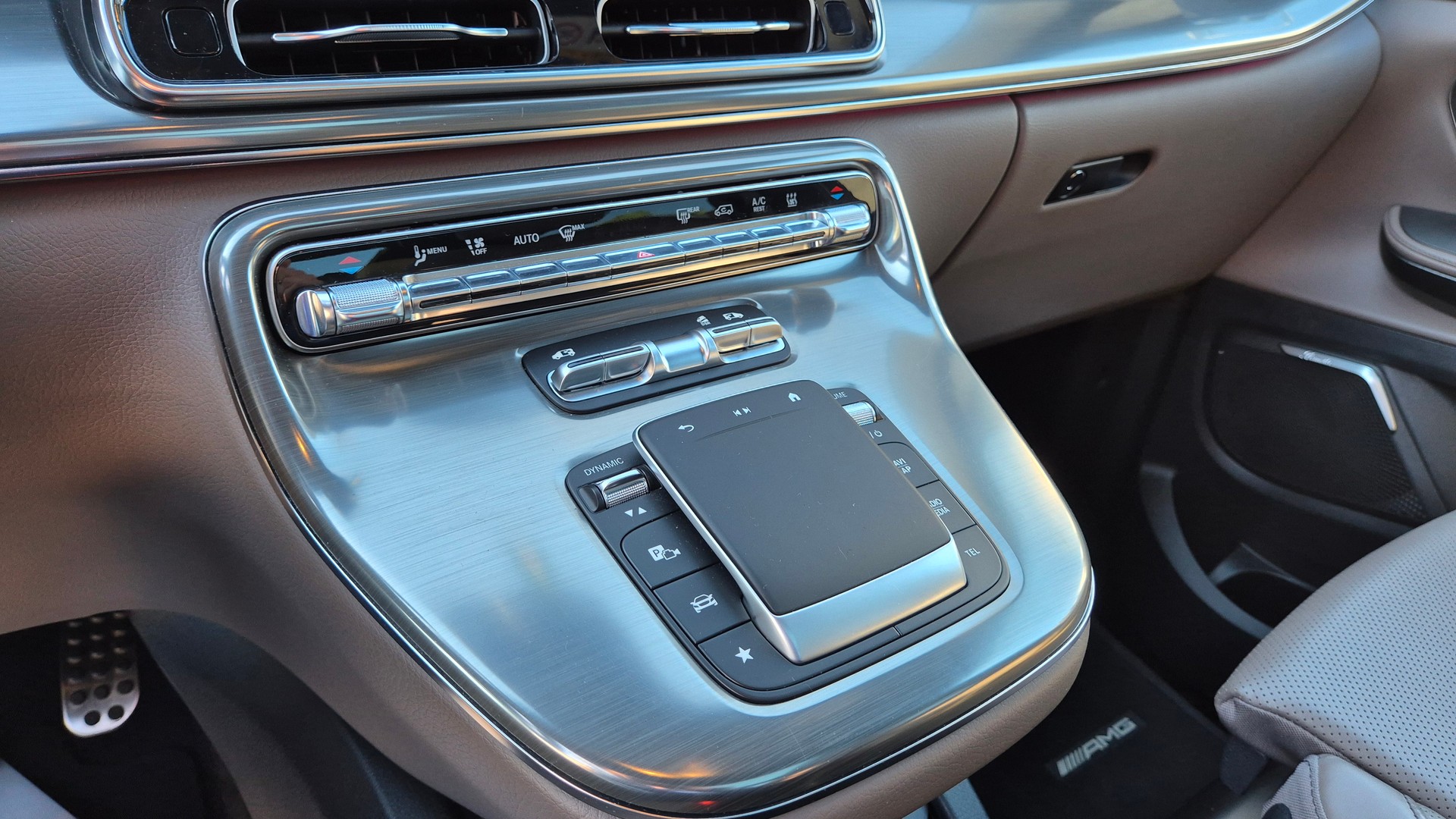 MERCEDES-BENZ V 300 d lang Exclusive 4Matic 9G-Tronic-image-13