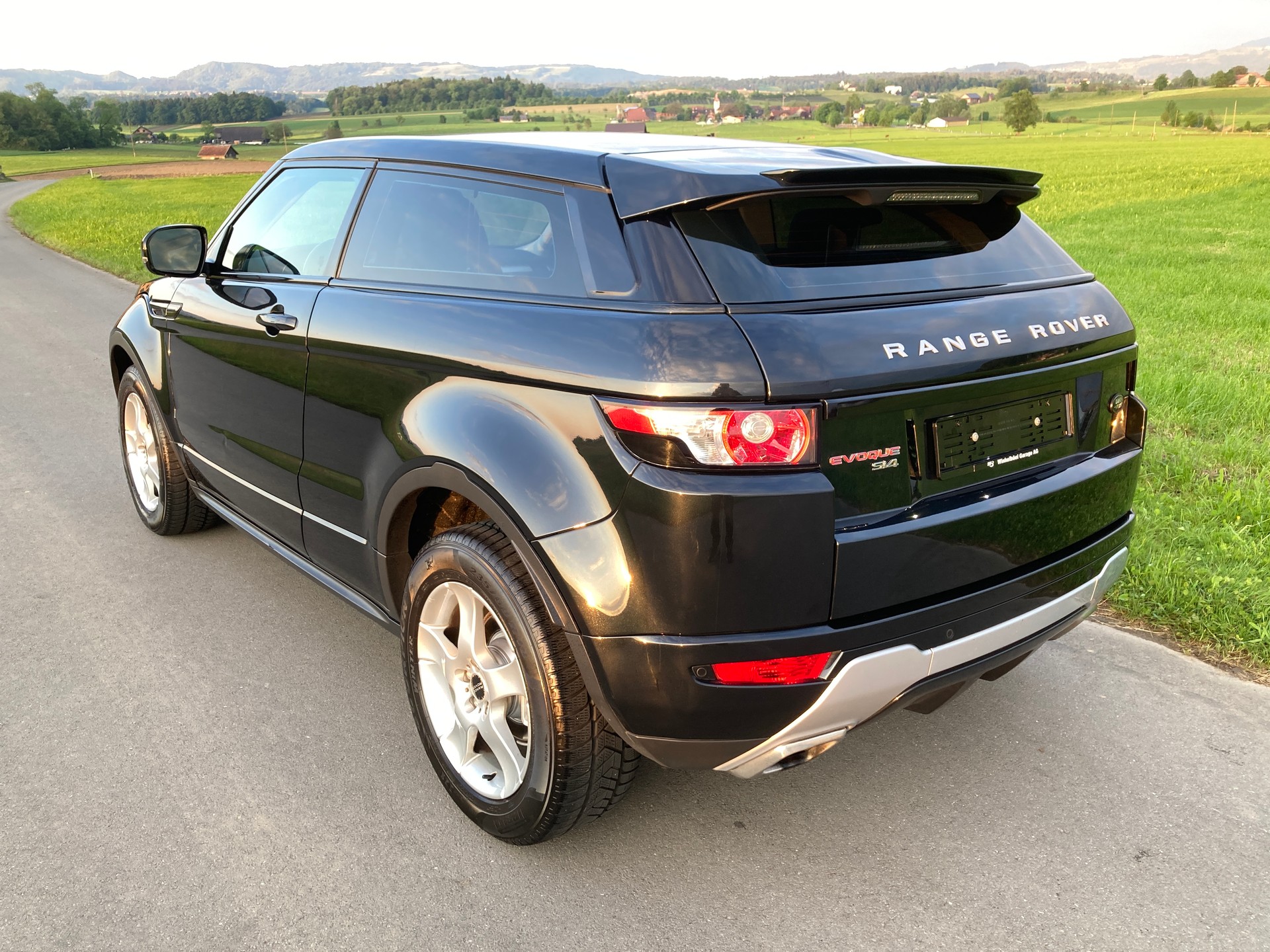 LAND ROVER Range Rover Evoque 2.0 Si4 Prestige AT6-image-3