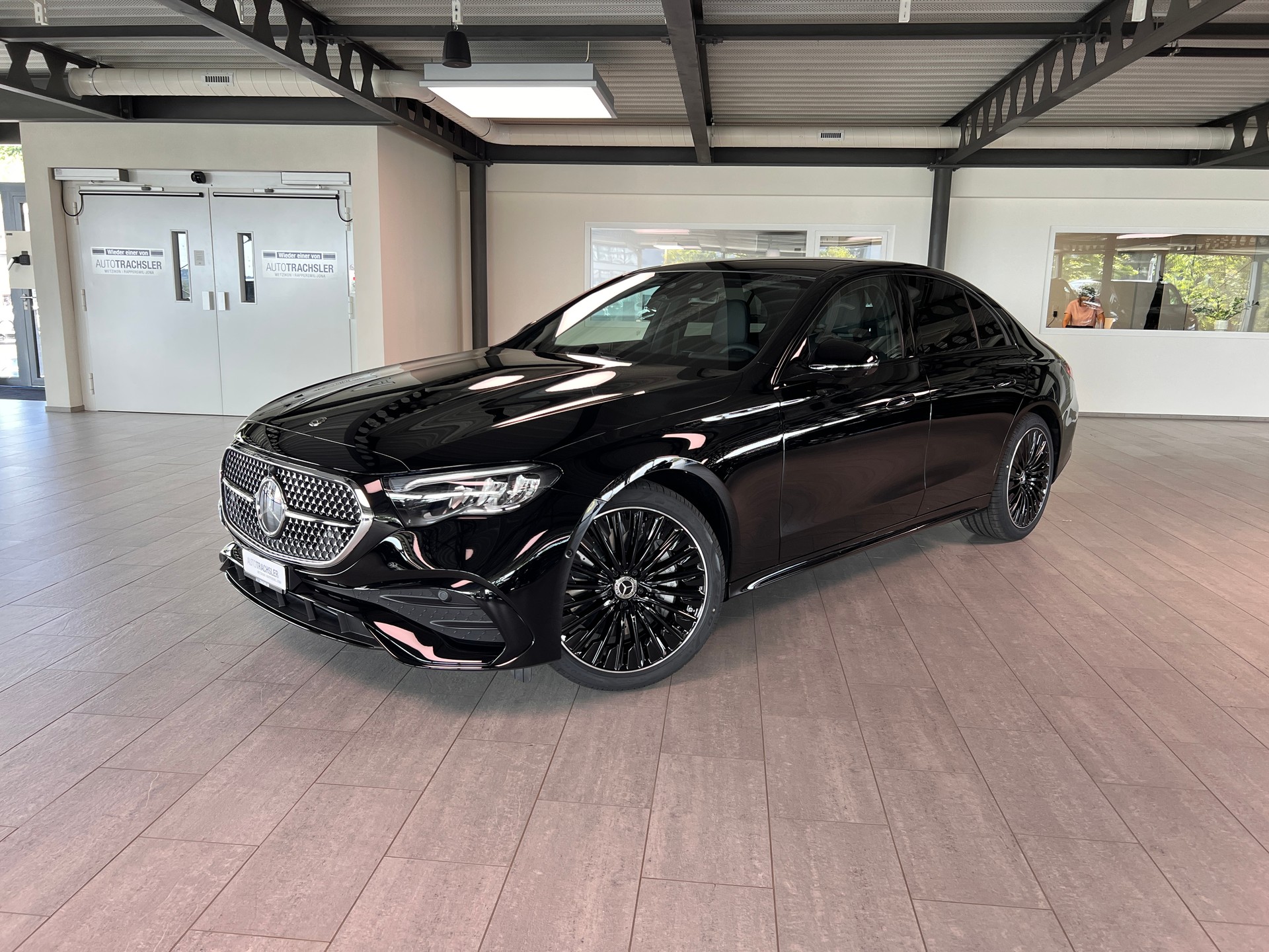 MERCEDES-BENZ E 220 d 4Matic 9G-Tronic-image-0