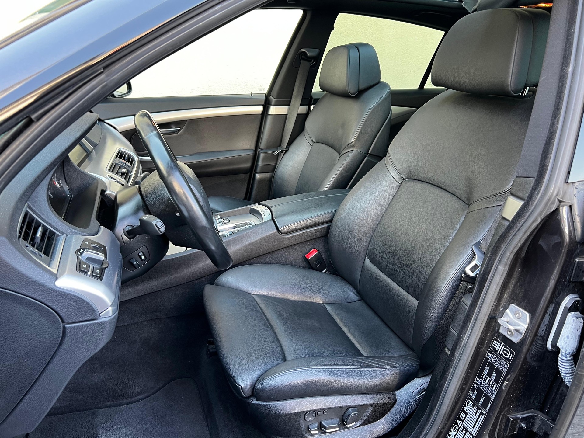 BMW 535i xDrive GT Steptronic-image-10