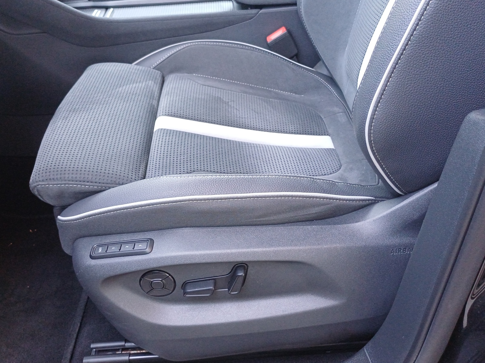 SKODA Kodiaq 2.0 TDI Sportline 4x4-image-15