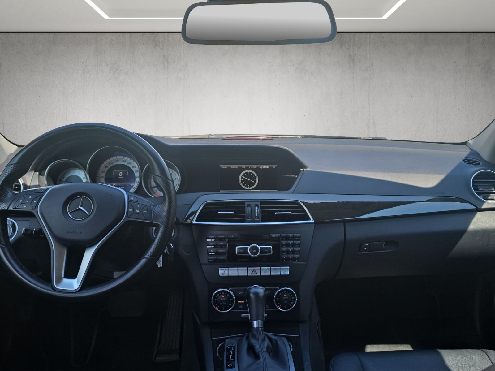 MERCEDES-BENZ C 250 Avantgarde 7G-Tronic-image-9