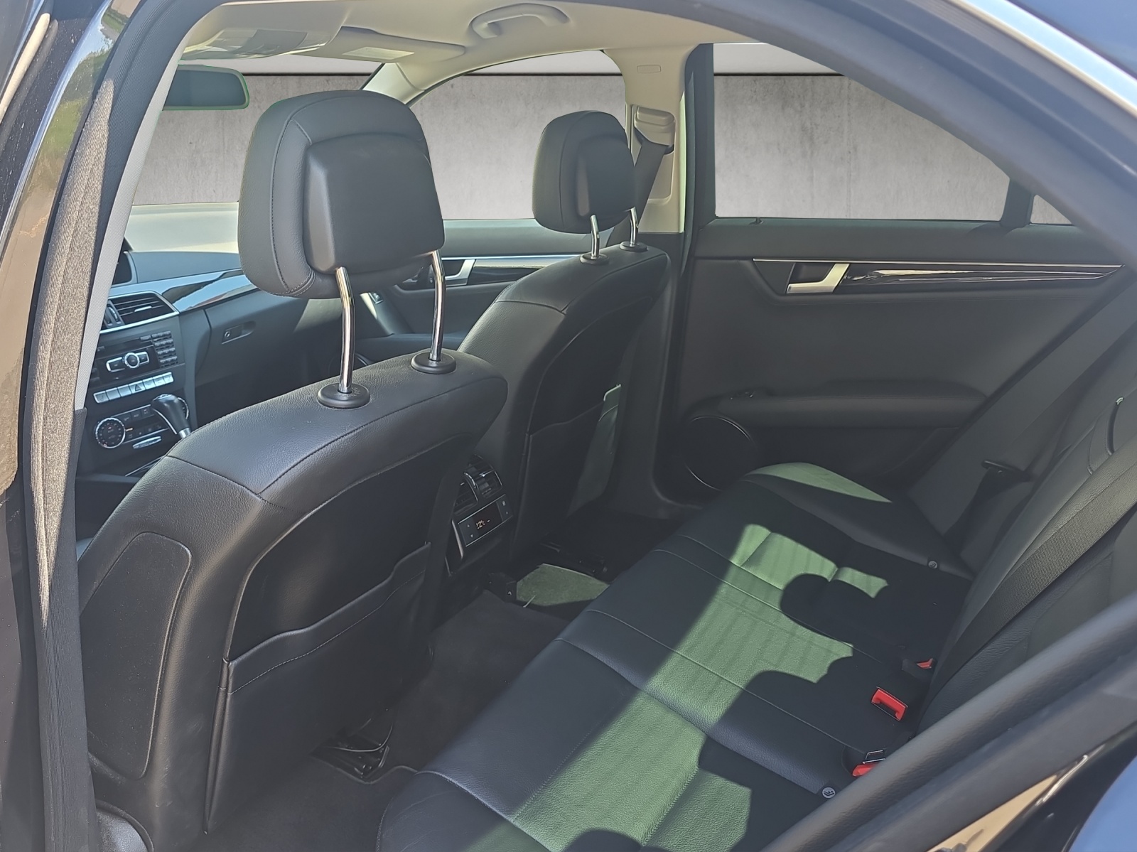MERCEDES-BENZ C 250 Avantgarde 7G-Tronic-image-10