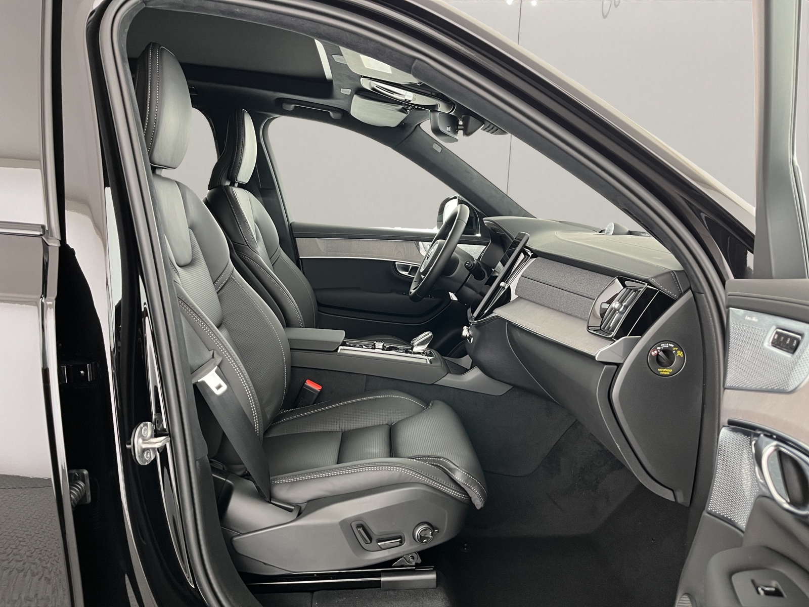 VOLVO XC90 2.0 T8 TE Ultra Dark eAWD-image-9