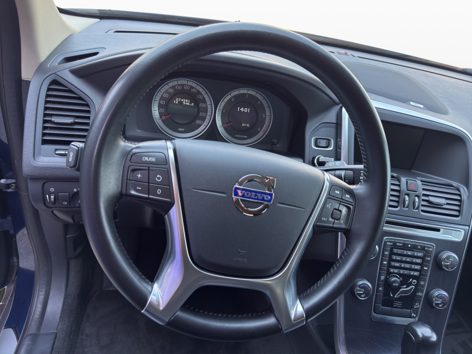 VOLVO XC60 D5 AWD OceanRace Geartronic-image-10