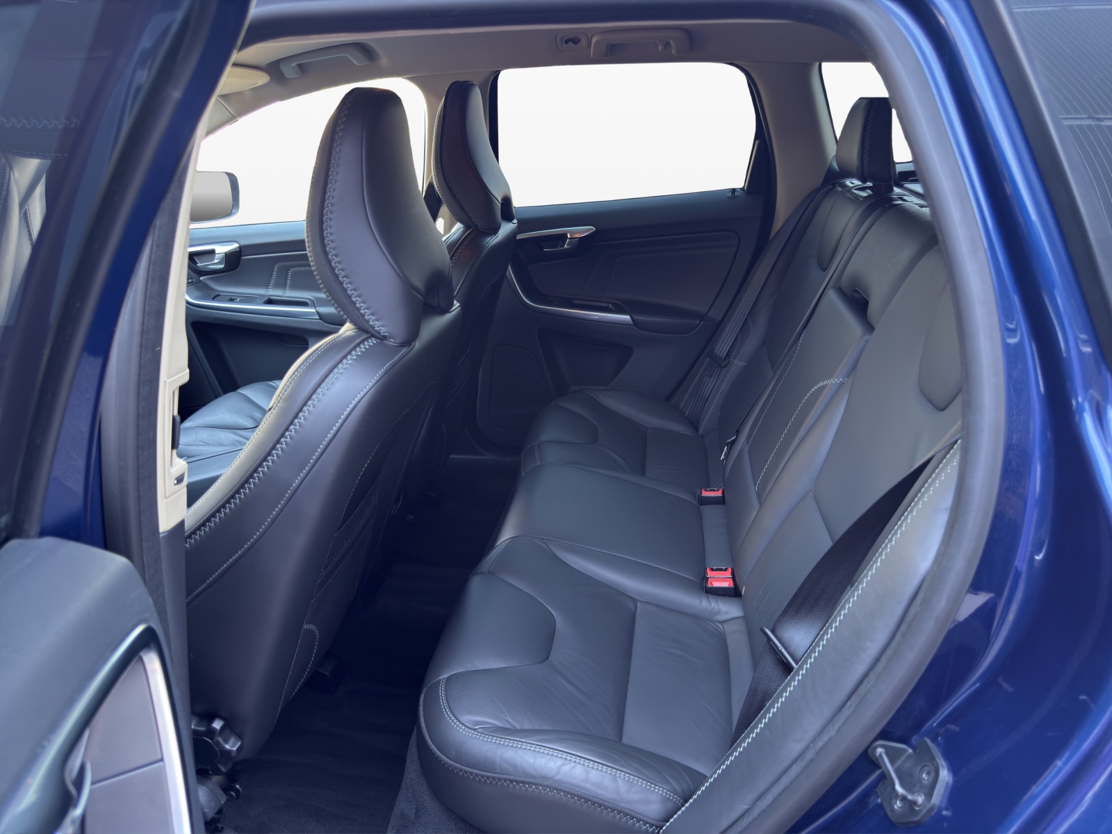 VOLVO XC60 D5 AWD OceanRace Geartronic-image-20