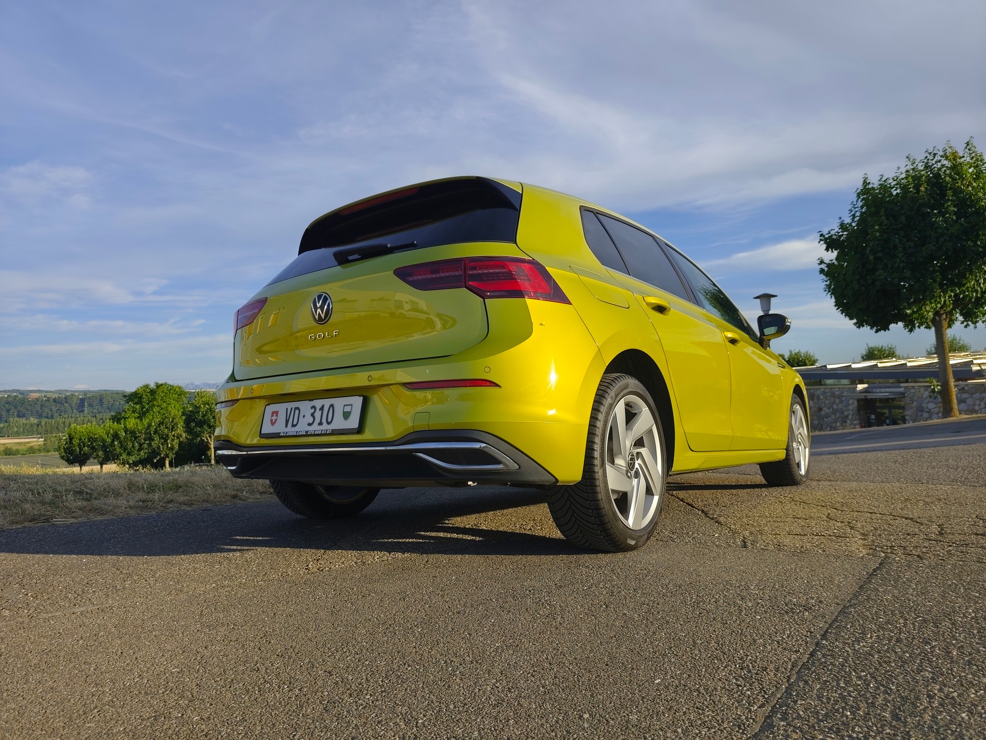 VW Golf 1.5 TSI ACT First Edition-image-7
