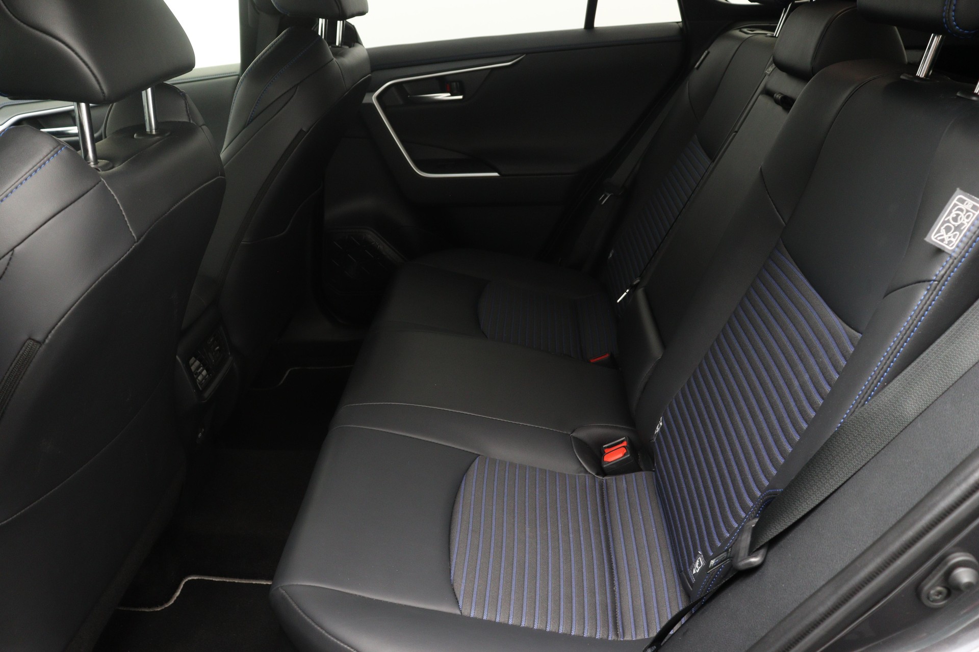 TOYOTA RAV4 2.5 HEV Style Inkl. Gratisservice-image-10
