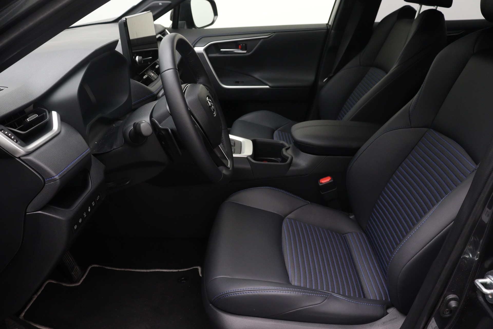 TOYOTA RAV4 2.5 HEV Style Inkl. Gratisservice-image-6