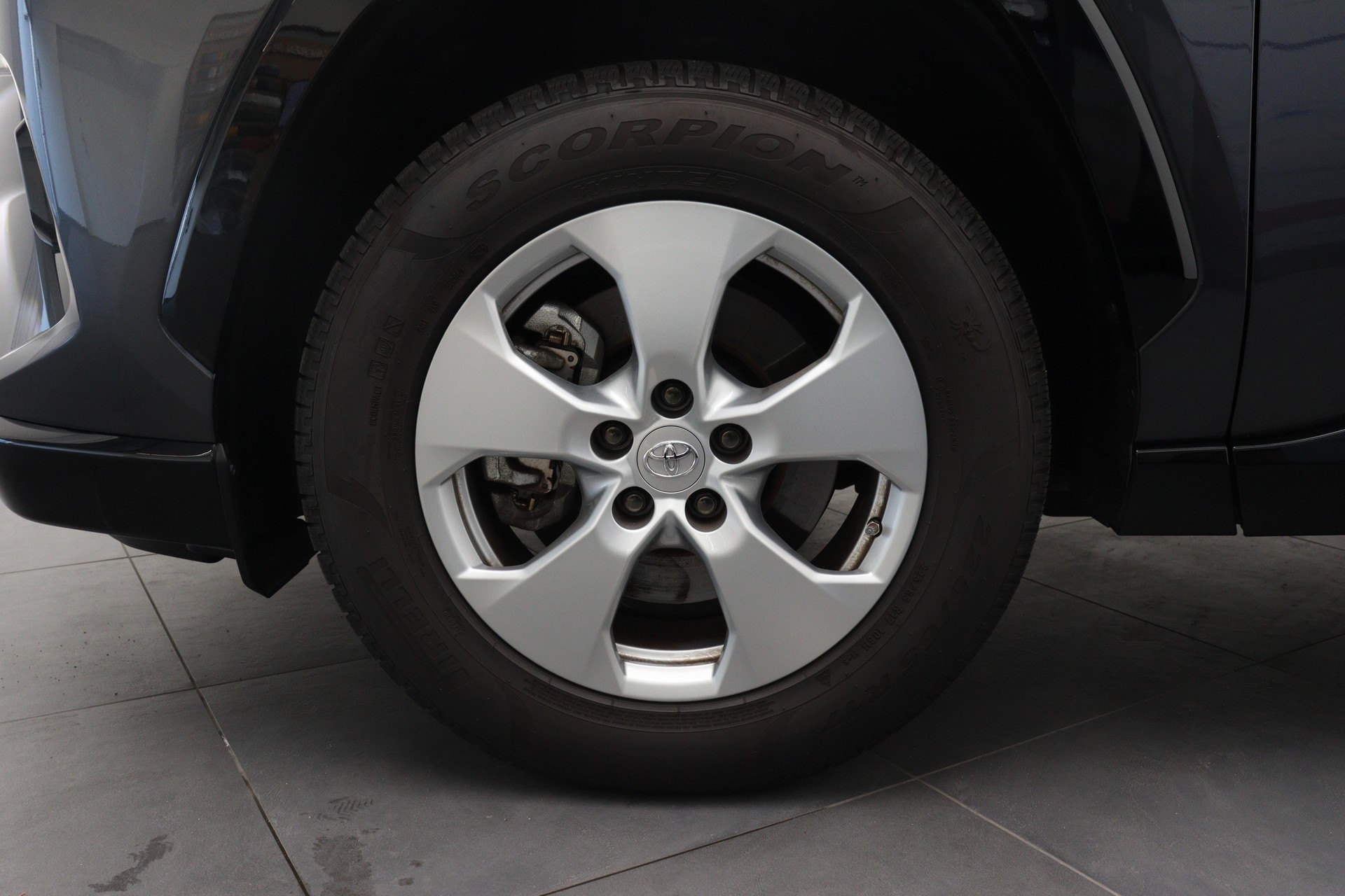 TOYOTA RAV4 2.5 HEV Style Inkl. Gratisservice-image-5