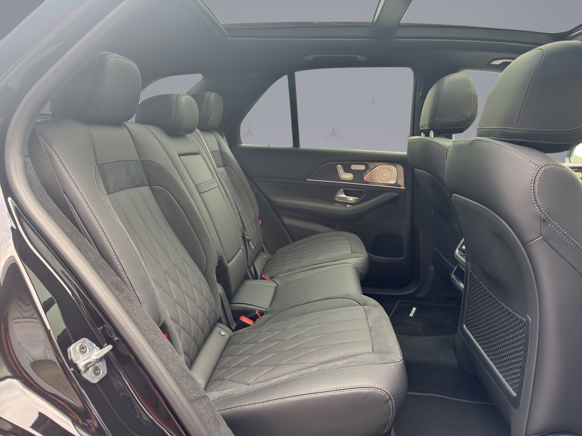 MERCEDES-BENZ GLE 63 S AMG 4matic+-image-17